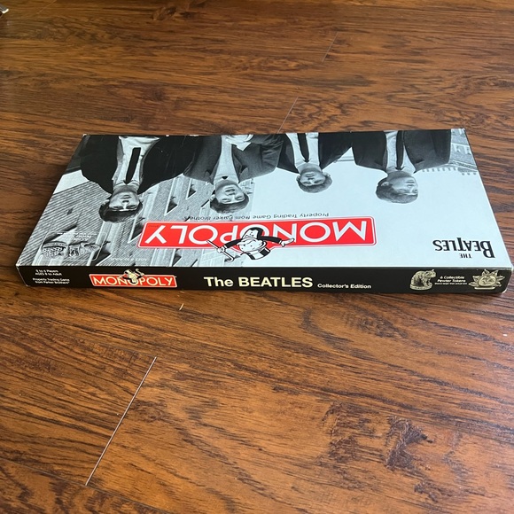 Monopoly The Beatles Edition Con 6 Figuras De Colección